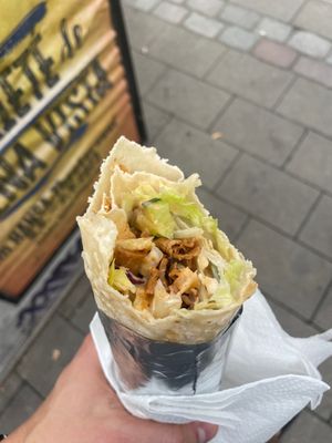 vegan lahmacun at Schanzen Döner in Hamburg