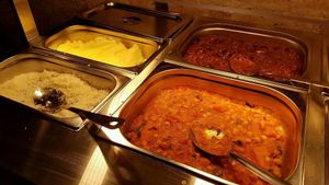 hot food options at Simply Vegan in South West London