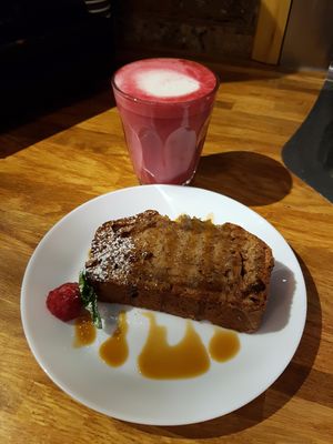 Banana bread and beetroot latte at Simply Vegan in South West London
