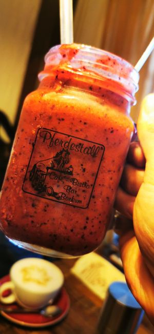Beeren Smoothie 😍👌 at Pferdestall in Borkum