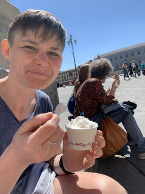   at La Bottega del Gelato in Pisa