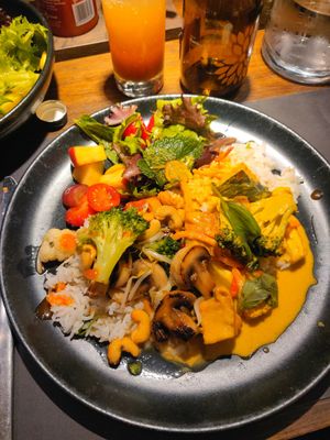 Mixed mains at Wokshop in Rungsted