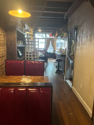 Interior   at LuAnne's Wild Ginger - Franklin in Brooklyn