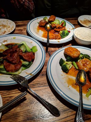 Variety at LuAnne's Wild Ginger - Franklin in Brooklyn