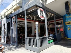 ☺ at Lord of the Fries in Surfers Paradise