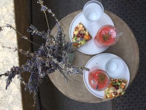 Savoury waffle with avocado and tofu, and smoothie at VanFruct Campineanu in Bucharest