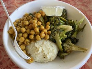 Golden chickpeas, lemon garlic broccoli, cauliflower mash, kale with ginger sauce. No tofu anymore as it’s ‘processed’but still chickpeas. They are working in a vegan protein at Fresh Kitchen in Bradenton