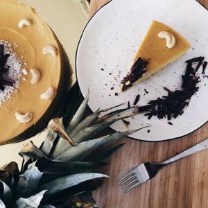 raw love / pineapple ? chocolate  at Cafe Parallel 43 in Sofia