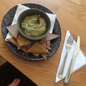 Mint hummus with hemp seeds and einkorn crackers at Cafe Parallel 43 in Sofia
