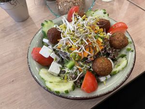 Falafel salad - Café Alter Markt, Euskirchen   at Cafe Alter Markt in Euskirchen