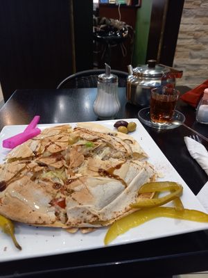 Arabic Falafel and cardamon tea at Niedaleko Damaszku in Warsaw