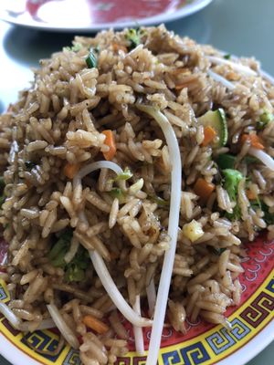 Arroz frito vegano at Jeon San in La Paz