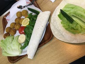 Falafel pakket at Cigkofte in Heusden-zolder