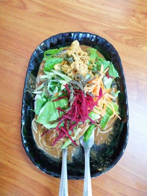 Wheat noodles at Yi Xin Vegetarian 一心素食 in Central Singapore