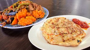 mixed vegetables rice with fried vegetable pancake at Yi Xin Vegetarian 一心素食 in Central Singapore