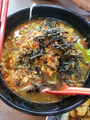 Assam Laksa at Yi Xin Vegetarian 一心素食 in Central Singapore
