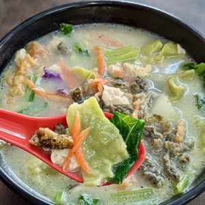 Organic Spinach Mee Hoon Kwei at Yi Xin Vegetarian 一心素食 in Central Singapore