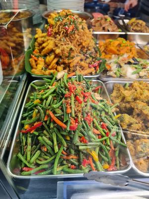 Today's menu ~ 28/3/23 at Yi Xin Vegetarian 一心素食 in Central Singapore