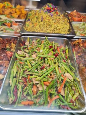 Today's menu ~ 28/3/23 at Yi Xin Vegetarian 一心素食 in Central Singapore