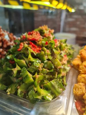 Today's menu ~ 28/3/23 at Yi Xin Vegetarian 一心素食 in Central Singapore