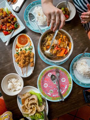   at Yi Xin Vegetarian 一心素食 in Central Singapore