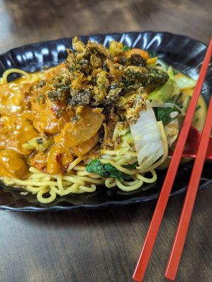 Curry chicken noodles at Yi Xin Vegetarian 一心素食 in Central Singapore