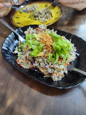Fried olive rice at Yi Xin Vegetarian 一心素食 in Central Singapore