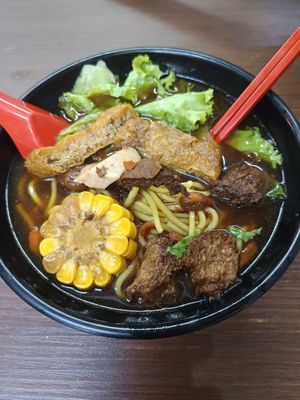 Herbal soup noodles Soothing and awesome at Yi Xin Vegetarian 一心素食 in Central Singapore