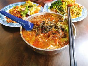 Assam laksa is sooooo goood at Yi Xin Vegetarian 一心素食 in Central Singapore