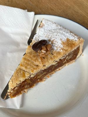 Nusskuchen   at Bellevue di Monaco in Munich