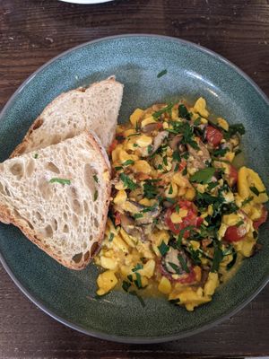 Morning Scrambled (14.95£) - 4/5 at Wulf & Lamb Chelsea in London