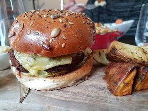 burger at Wulf & Lamb Chelsea in London