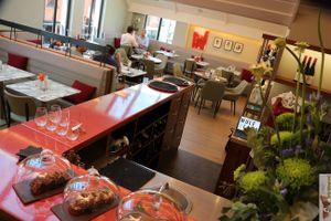 bar at Wulf & Lamb Chelsea in London