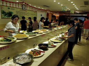 Buffet station at Polo Land Vegetarian in Shishi