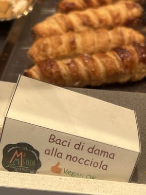 Label not correct but there were other vegan options! Just ask😄 at Mr Molini in La Spezia