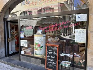   at Lebe Gesund - Läden Hautbahnhof Kiosk  in Stuttgart