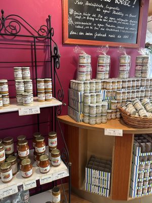   at Lebe Gesund - Läden Hautbahnhof Kiosk  in Stuttgart