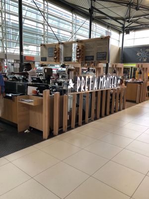 Seating area, actually there is 2 large seating areas at CDG - Pret A Manger - T3 Hall B in Roissy-en-france
