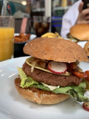 Last Vegan Burger at HD Diner - Saint-Michel in Paris