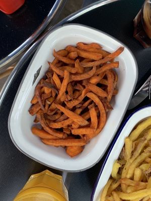 sweet potato fries at HD Diner - Saint-Michel in Paris
