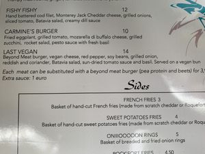 vegan burger  at HD Diner - Saint-Michel in Paris