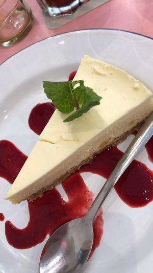 Amazing cheesecake! This is non-veg.  at HD Diner - Bastille in Paris