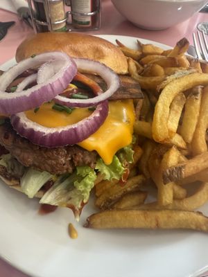 Beyond-Cheese-Burger  at HD Diner - Rivoli in Paris