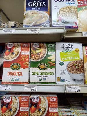 Oatmeal 💚 at Riba Smith Supermercado - Alta Plaza in Panama City