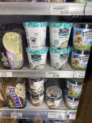 Ice cream  at Riba Smith Supermercado - Alta Plaza in Panama City