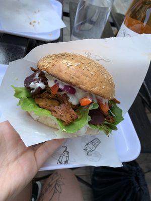Seitan z buraczkiem at Krowarzywa in Wroclaw