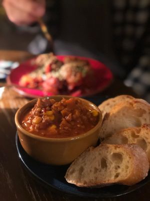 Chilli & Baguette at hallogallo in Tokyo