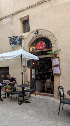Entrance at La Taverna di Re Artù in Pienza