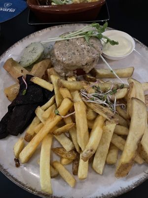 Tournedo with pepper sauce   at Backstage Vegan Kitchen in Rotterdam