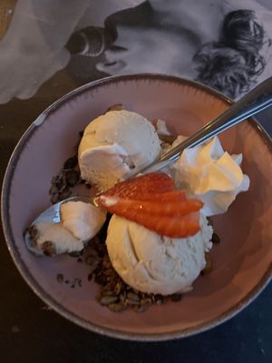 Ijs  at Backstage Vegan Kitchen in Rotterdam